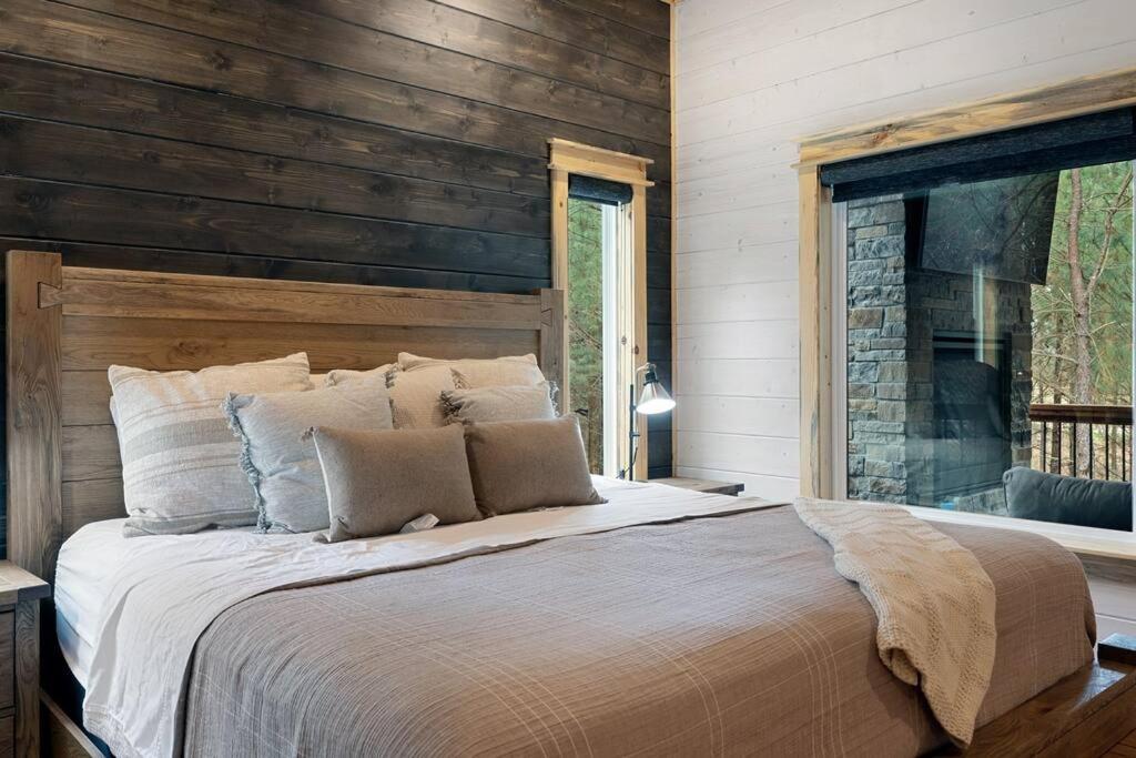 Lone Pine Lodge. Brand New! 2 Bedroom Luxury Cabin. Broken Bow Kültér fotó