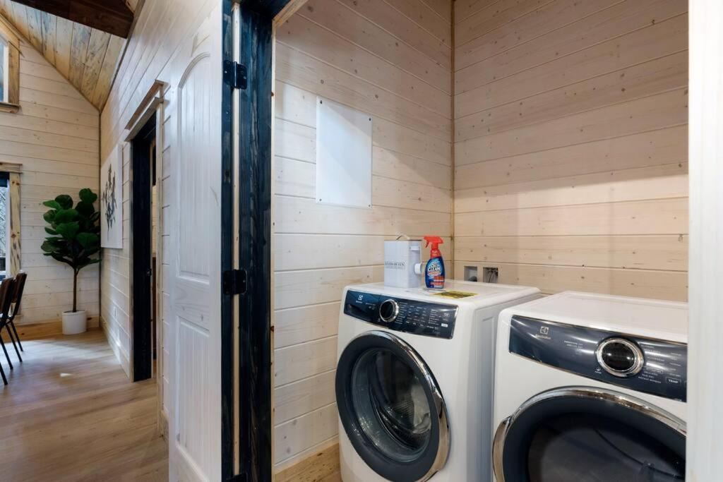 Lone Pine Lodge. Brand New! 2 Bedroom Luxury Cabin. Broken Bow Kültér fotó